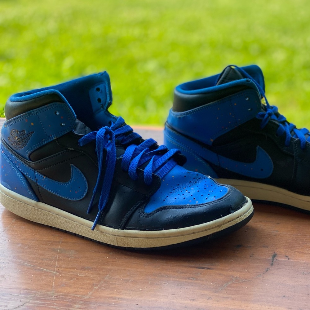 Air Jordan one mid blue paint spatter size 8